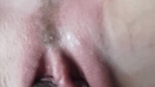 itsleeloominai Wet brunette