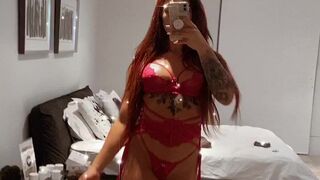 xoxonastya beauty sensually satisfies her pussy