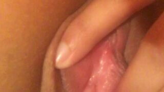 headdoctort mature slut jerking juicy pussy