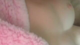 aleighajames ardent slut seduces with a huge ass