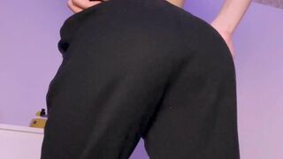 Maddie Grey aka molodoy admin OnlyFans   exquisite  cam girl  fucks herself in the vagina