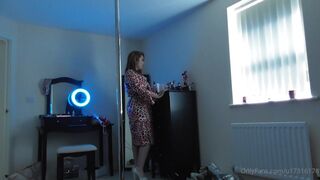 xmandyfoxxx  busty woman chatting in chat