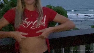 kylieangelica OnlyFans   juicy mom shakes her ass