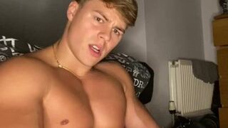 The_Alpha_Couple aka thealphacouple_ OnlyFans  Attractive chick fucks juicy slits