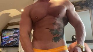 The_Alpha_Couple aka thealphacouple_ OnlyFans  cute chicks lick cunt in pose