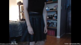 charlotte ambitious thing handjob pussy