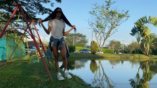 Laura_Saenz OnlyFans sweetlaurasaenz  chick with slack tits dancing in front of the camera