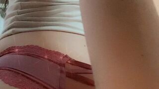 Danni Rivers OnlyFans Videos   beautiful bitch enjoys cunnilingus