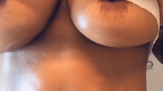 onlyfans aryana_adin Busty woman