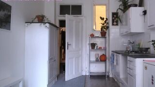 hypnotichaley pretty lady fucking pussy with sex machine