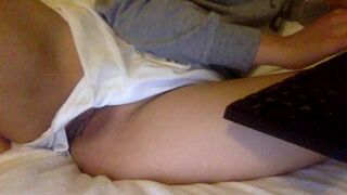 emmaparks00 the delightful skin is furiously fucking both holes.