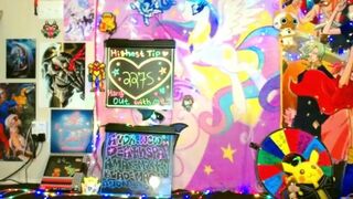 babyzelda busty young lady posing nude