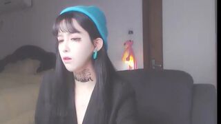 cute_dami Saturated brunette