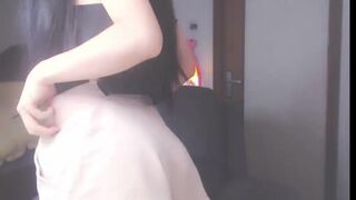 cute_dami twirling nipples on big boobs