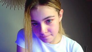 crazydaisy_ beauty and slag