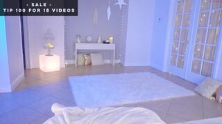 cherrycrush hot prostitute masturbating pussy with her hand
