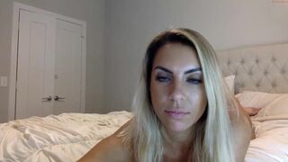 ariannakartel Big breasted