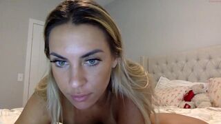 ariannakartel crazy slut shows off saggy tits