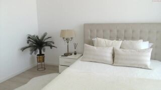 anna_lus cute baby fucks herself with black dildo fingers