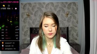 evi1ove gorgeous bitches do caressing in the shower