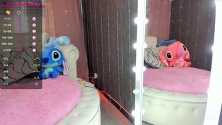 akaya_lin naughty slut caresses big tits