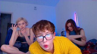 miashopper2 beautiful blonde girl shows naked body