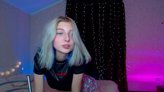 little__kittyy_ Sexy brunette