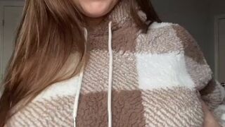 Just Wingit onlyfans gets an orgasm from jerking