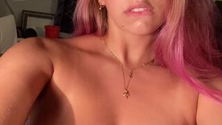 Just Wingit onlyfans wonderful woman shows big tits