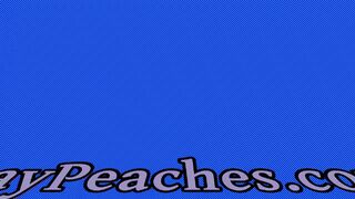 paypeaches greedily fucks her pussy