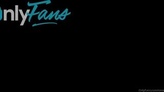 SimensSofia onlyfans blonde with tattoo caresses huge boobs