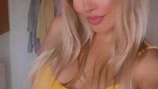 Paola_Skye onlyfans thinty passionately pulls the cap