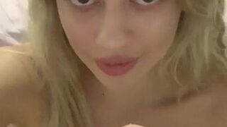 breelouisexoxo onlyfans extravagant fucking dances with a long dildo