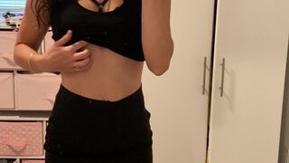 SecretLittle onlyfans beautiful lady shows gorgeous body