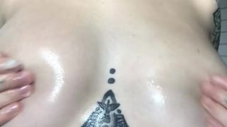 entirelyfree manyvids beautiful brown-haired woman fingering her pussy