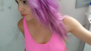 Octokuro onlyfans shows how deep a toy can be in your mouth