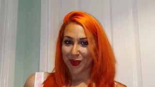 Nikki Jizz onlyfans blond slut jerking off dick