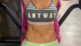 Mia Julia onlyfans beautiful woman jerks off pussy