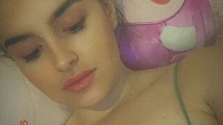 Lolilealae onlyfans gorgeous girls dance completely naked