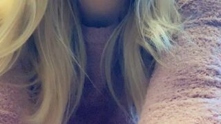 Kitten Kate onlyfans mature model caresses nipples and cunt