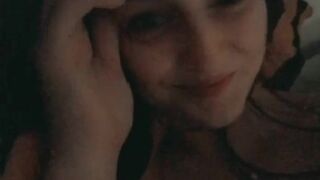 Katy Rose onlyfans fucks herself on the sofa