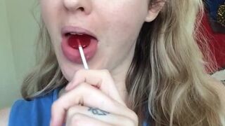 Karla Kush onlyfans delicious bitch pulls her holes