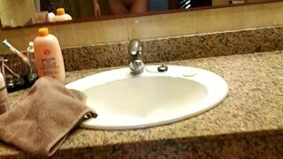 Kaitlyn Laken onlyfans exquisite bitch jerking off her cunt