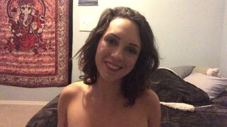 Jade Nile onlyfans whore chick sucks penis gentleman