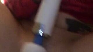 GothJock onlyfans pissing a little leaning on the back of the chair