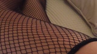 BlondieRose onlyfans sexy mare caresses hairy cunt