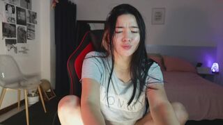 emma_johnson_ big boobed babe dancing striptease