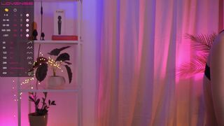 emiliajovial Exciting girl