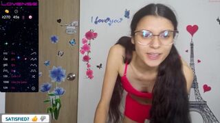 zoe_anders skillful slut jerks off