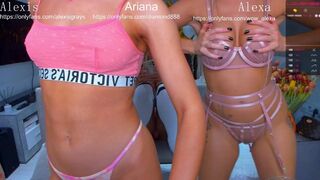 wildsexalexandalexis Marvelous babes